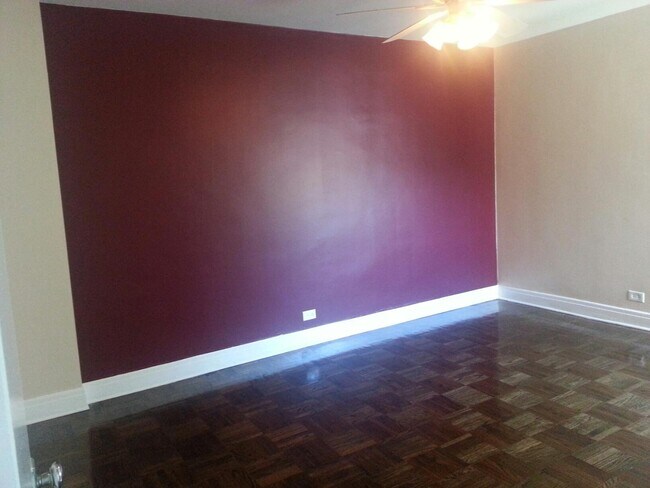 Photo - 5056 N Marine Dr