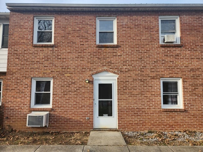 Building Photo - 6233 Mountain View Dr Unit 6233 Mountain View Road