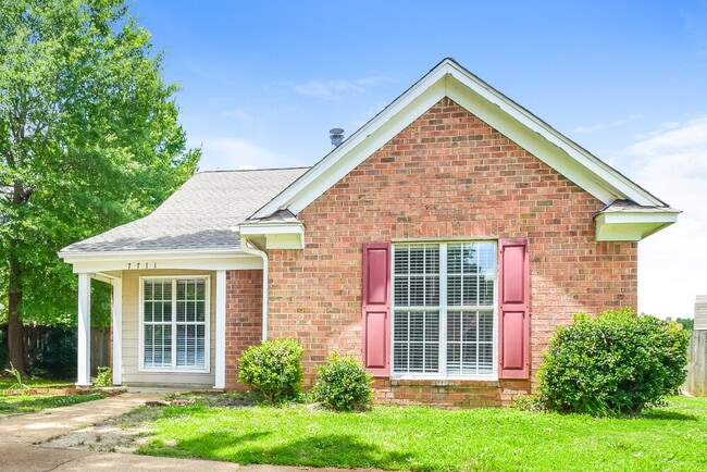 Photo - 7711 Iris Cove