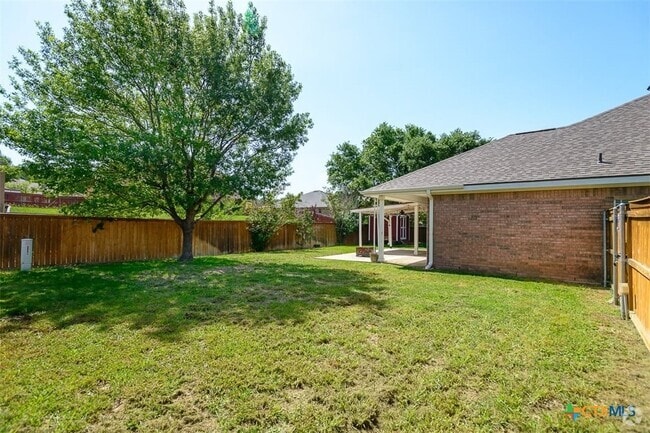 Building Photo - 2015 Kangaroo Trail Rental