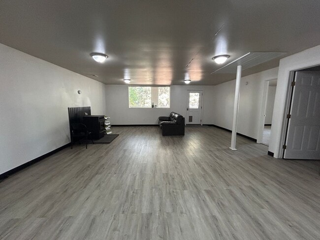 Photo - RURAL Single family home!!