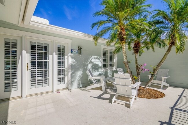 Photo - 549 7th Ave N