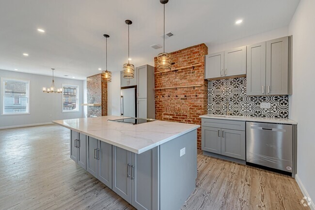 Building Photo - 5551 Columbo St Unit 2 Rental