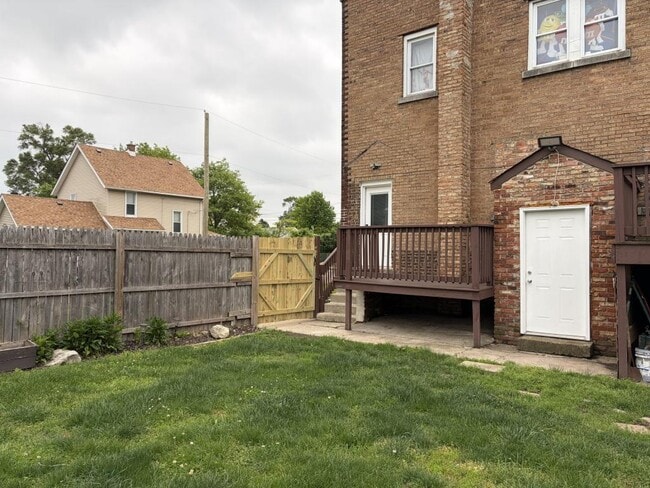 Photo - 729 Meeker Ave