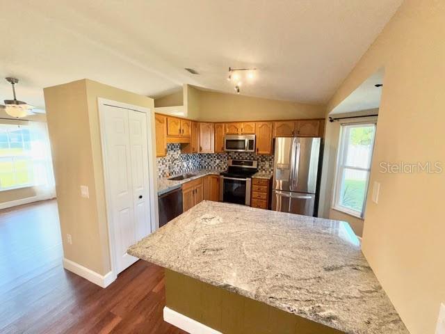 Photo - 2471 Oleander Rd