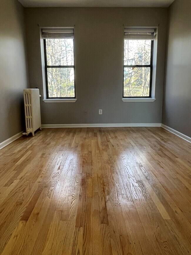 58 Ettrick Ter Apartments For Rent in Rutherford, NJ