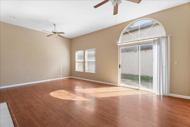 Photo - 4541 Country Run Way