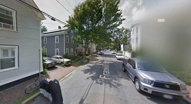 Building Photo - 434 Franklin St Unit 3L