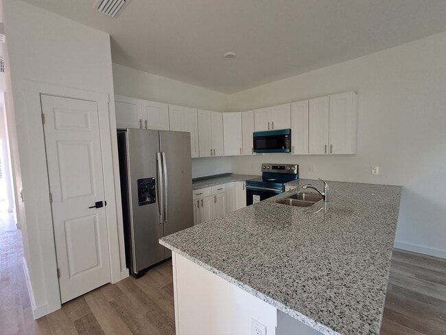 4537-4539 26th St SW