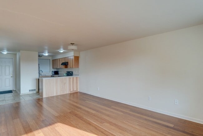 Photo - 2 bedroom/2 bathroom: Ground-Floor Condo with Partial Water View