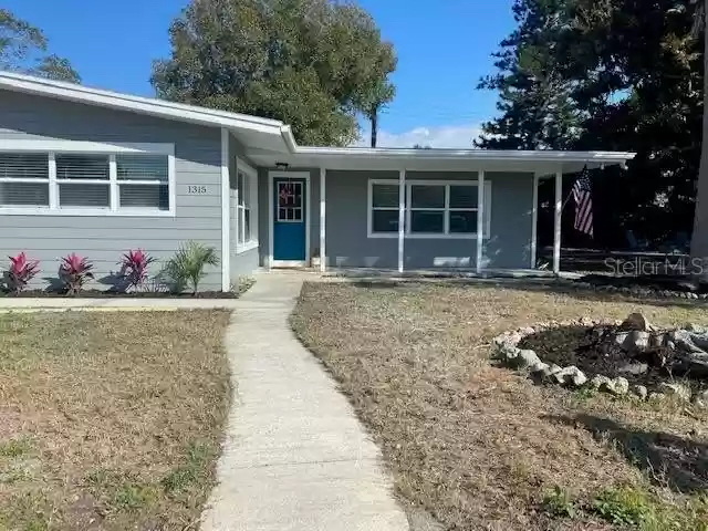 Vista frontal - 1315 65th St NW Casa