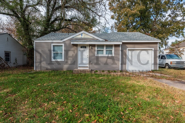 Photo - 1041 S Christine Ave House