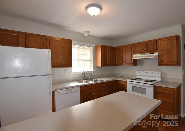 Photo - 8220 Golf Ridge Dr