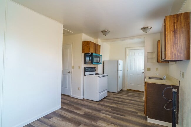 Photo - 1025 W Columbia Ave