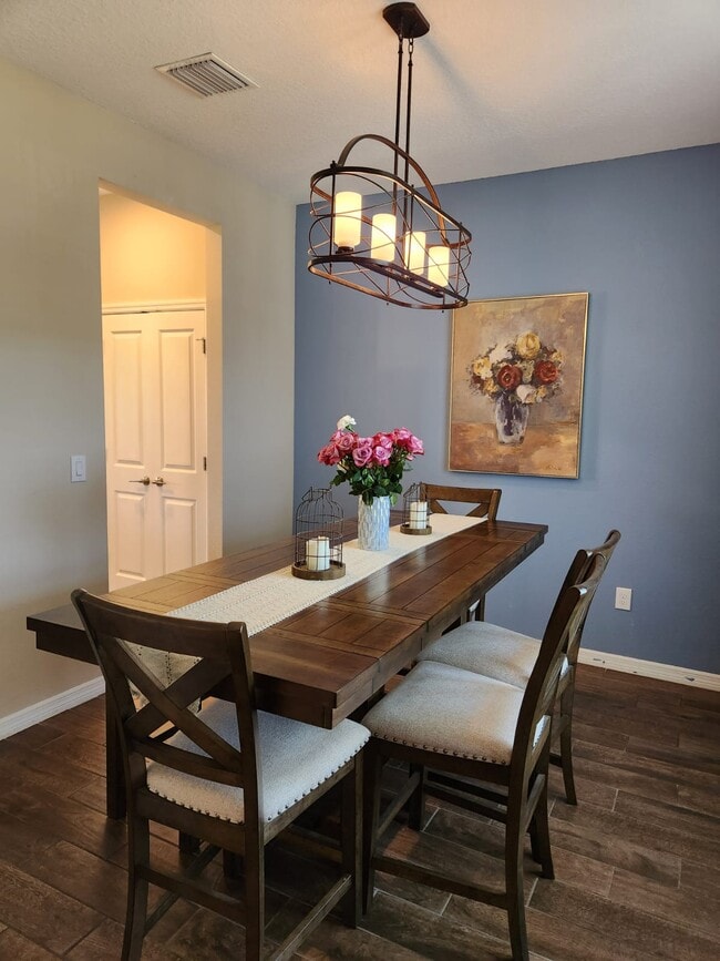Photo - 6331 Laurelcrest Gln Casa