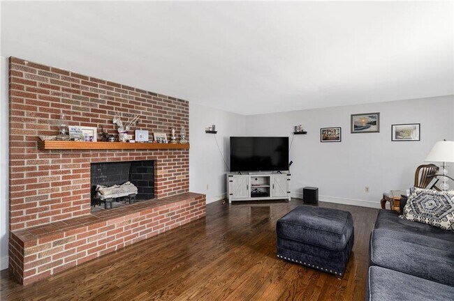 Photo - 27 Westwood Dr