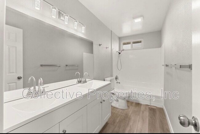 Photo - 320 Willie James Jones Ave Unit 3 - 3