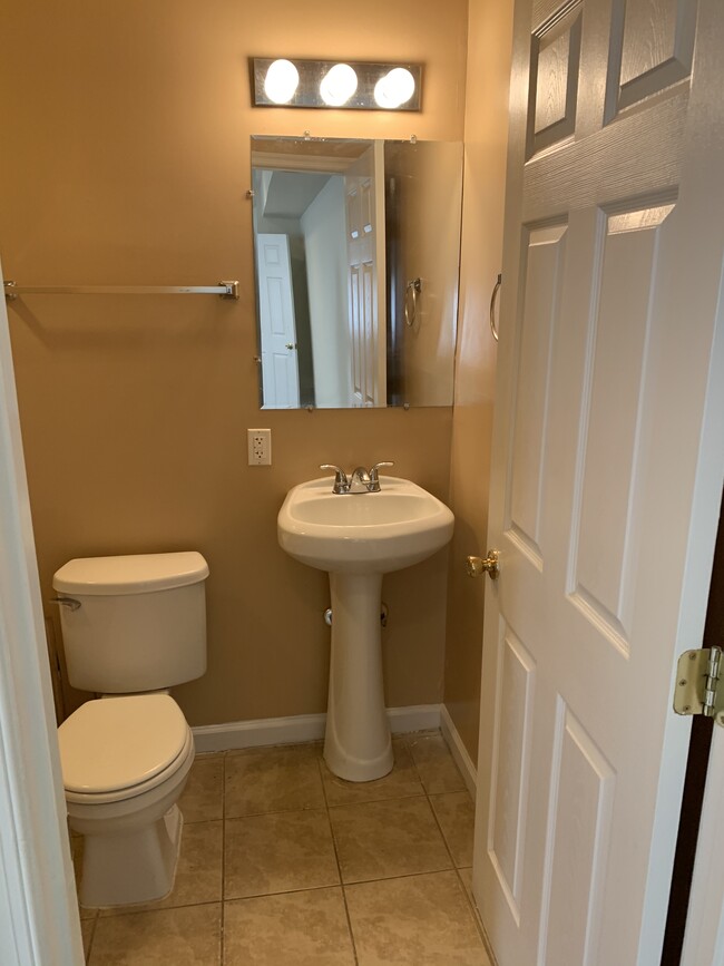 View of 1/2 bath near kitchen area - 818 Whitelock St Unit Apt. 1