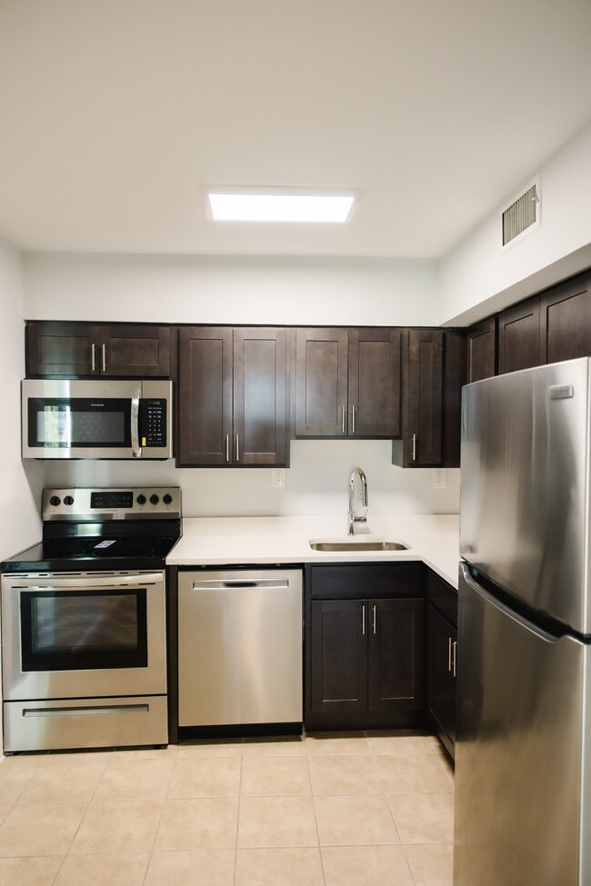Tall Oaks Apartments
