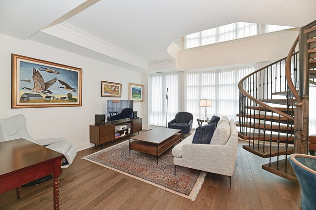 Photo - 33 Delisle Ave Unit 403