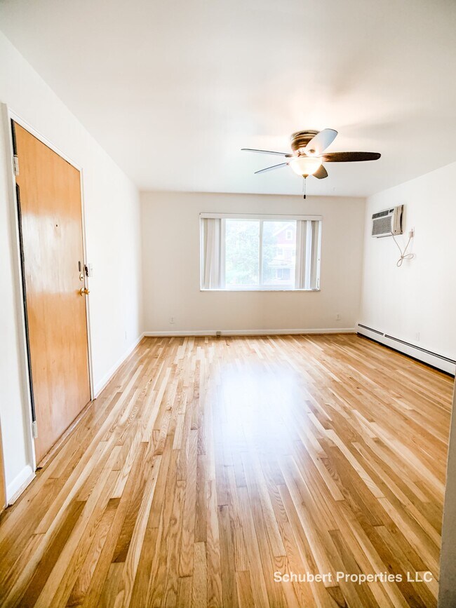 Living Room #2 - 3154 Schubert Ave Unit Apt. #4