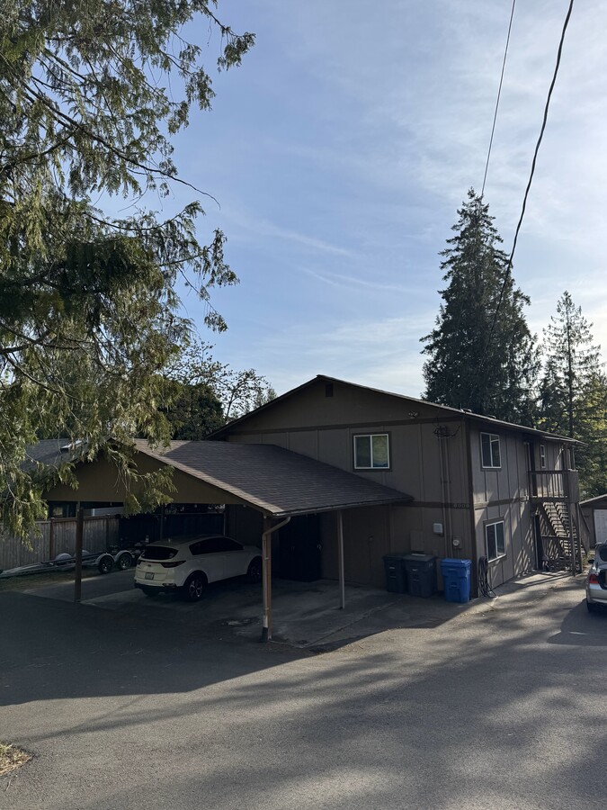 View from the street - 6009 205th Ave E House