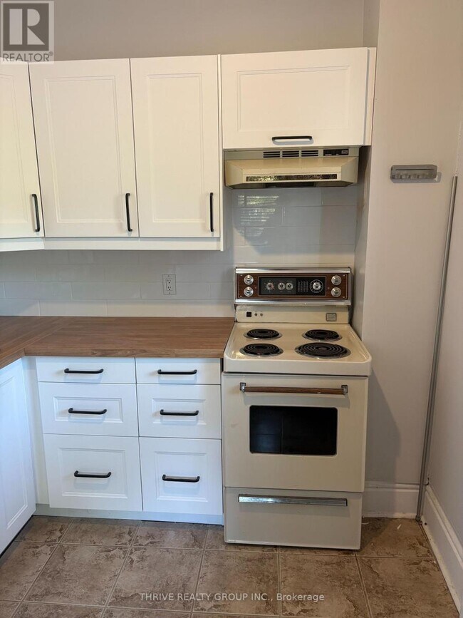 Photo - 526 WATERLOO St