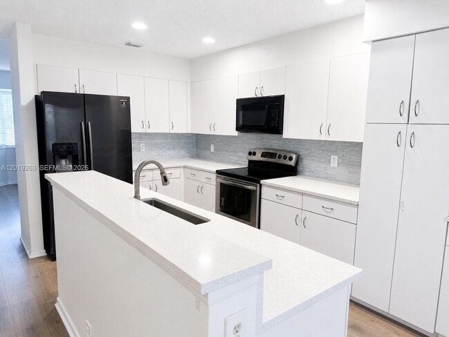 Photo - 11461 Lakeview Dr