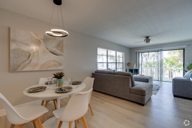 2BR,2BA - 1,080SF - Marina Grande North