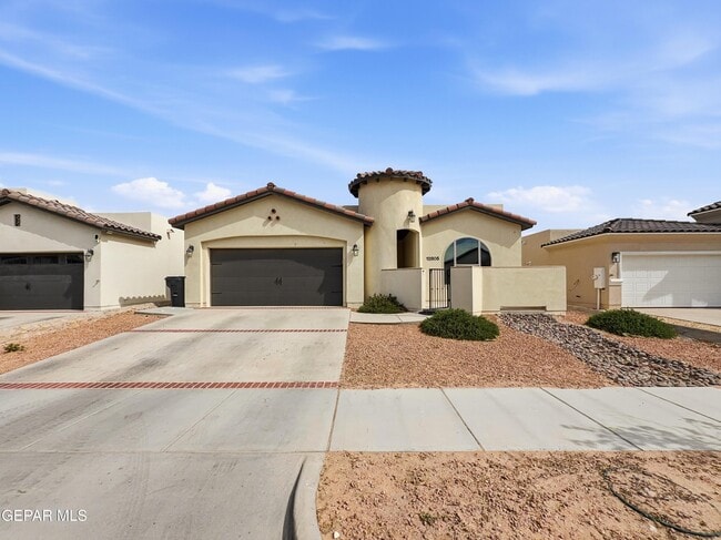 Building Photo - 12805 Kingsbury Ave