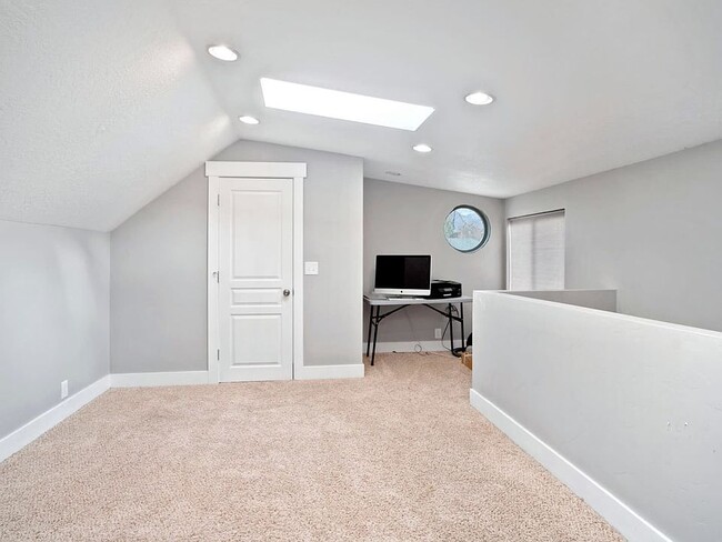 Photo - 1860 S 800 E