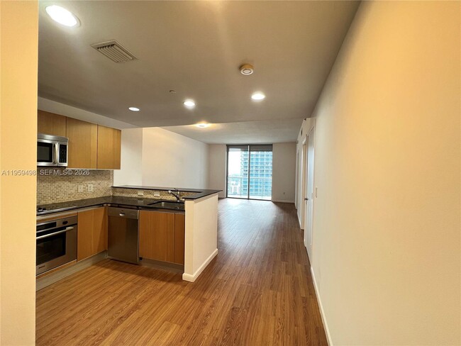 Photo - 1060 Brickell Ave Unit 2513