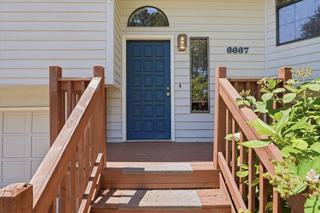 Photo - Sweet and spacious home in Beaverton with a garage and large fenced yard available now!