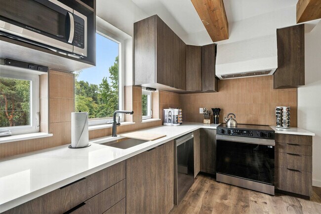 Photo - 925 NE 23rd Ave Unidad ID1309875P