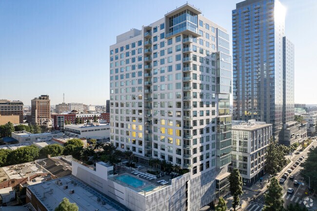 1050 S. Grand Ave - TEN50