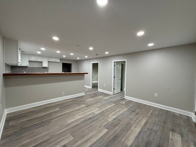 Photo - Old Tusculum Rd Apartments Unidad #3