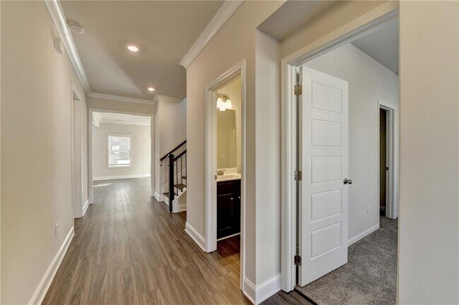 Photo - 1622 Dover Creek Ln