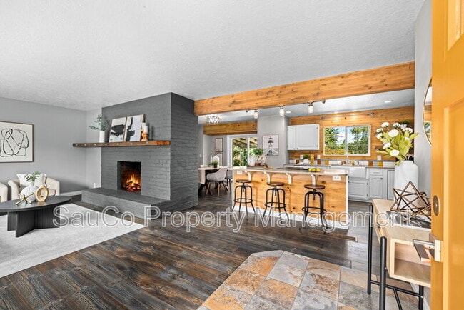 Photo - 5301 SE Welch Rd