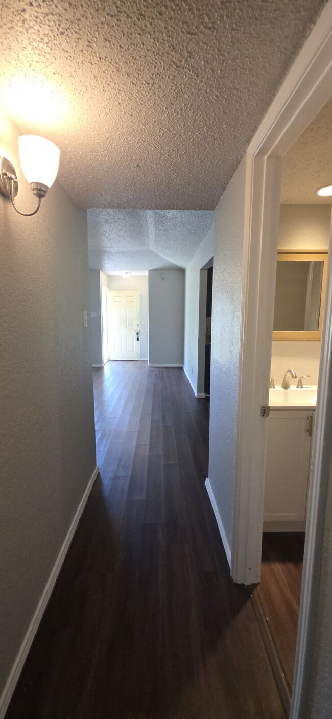 Photo - Welcome to this beautifully updated duplex!!!