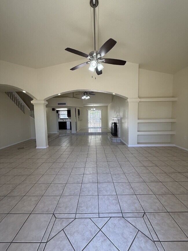 Photo - 12000 Ivory Gate Way