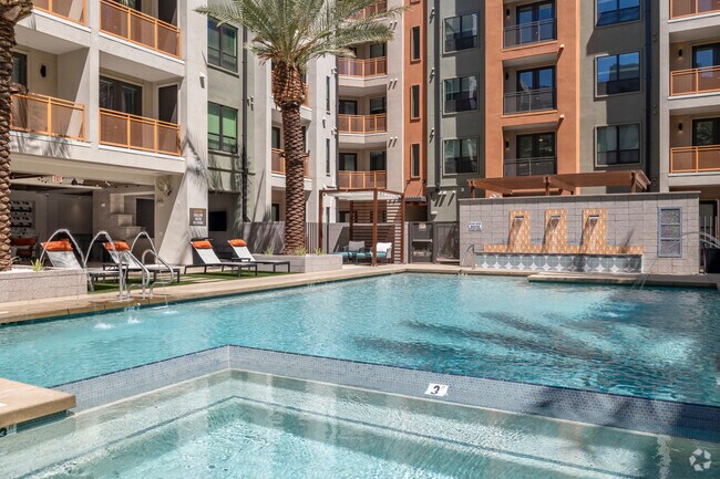 Swimming Pool - Seven Oaks