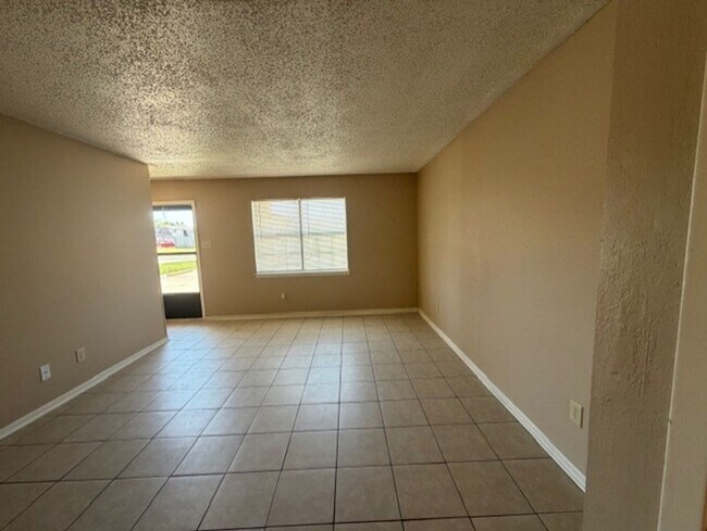 Photo - 3804 Charolais Dr Unidad C