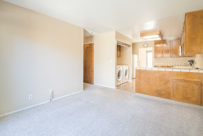 Photo - Excellent 3 Bed 2.5 Bath Town Home!