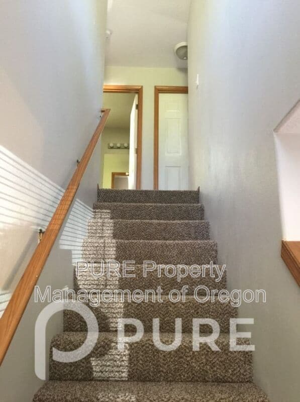 1522 SE 125th Ct House House Rental in Portland, OR