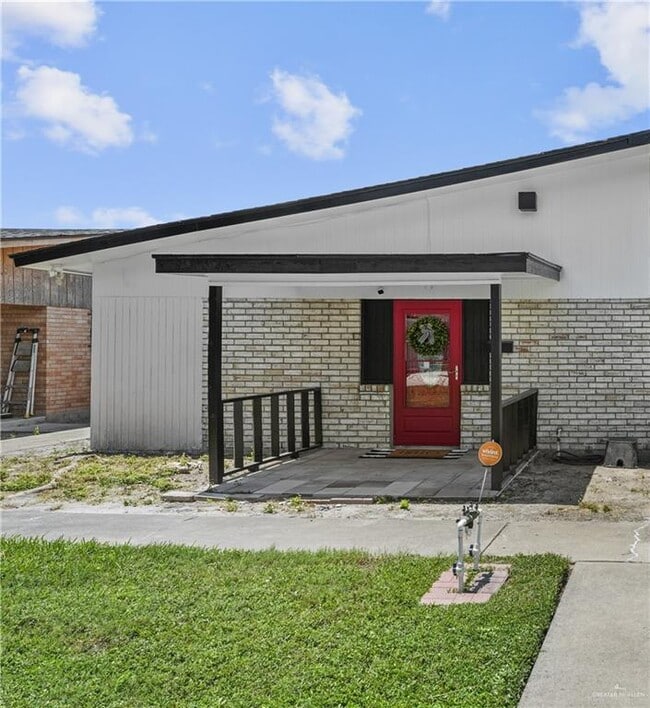 Building Photo - 17 N 41st St