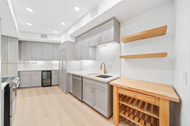 Photo - 1111 Crandon Blvd Unit B103