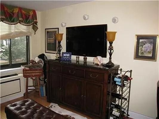 Photo - 300 Albany St Unit 3F