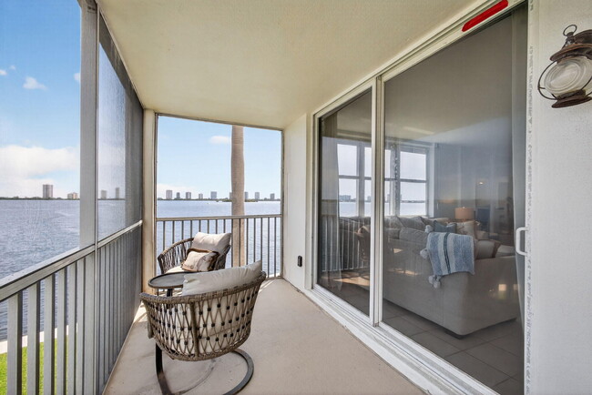Photo - 100 Paradise Harbour Blvd Unit 204