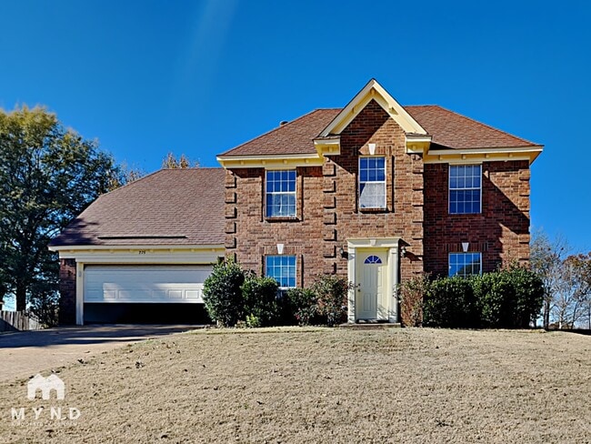 Building Photo - 275 Oakland Hills Dr