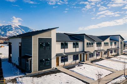 Building Photo - 220 Spring Creek Pkwy